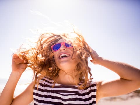 Frau in der sonne