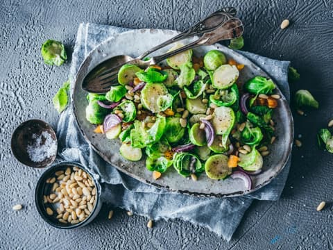 Rosenkohlsalat