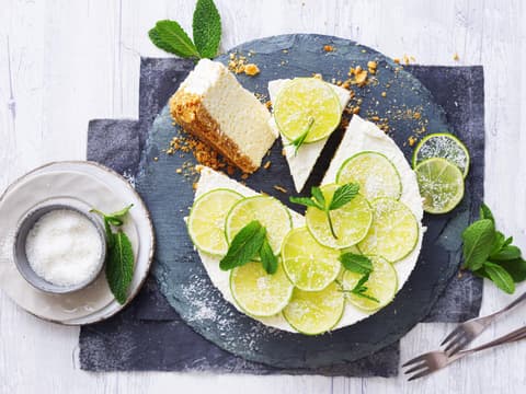 Limetten-Cheesecake mit Kokos