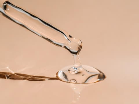 Squalan in Pipette