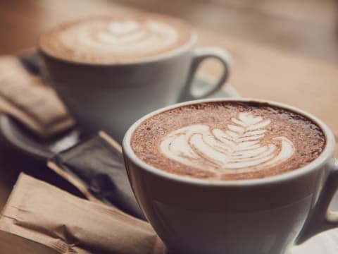 Zwei Tassen Kaffee