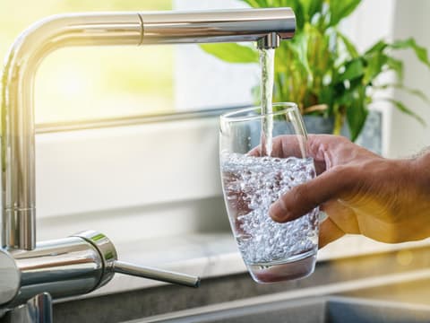 Halogenessigsäuren sind krebserregende Substanzen, die als Nebenprodukt bei der Desinfektion von Trinkwasser entstehen können.