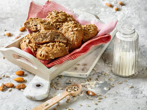 Schnelle Mandelbrötchen