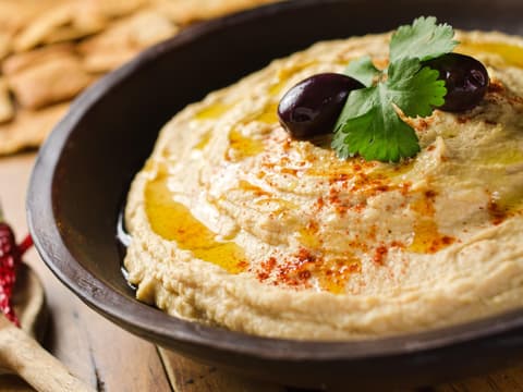 Hummus in einer Schüssel