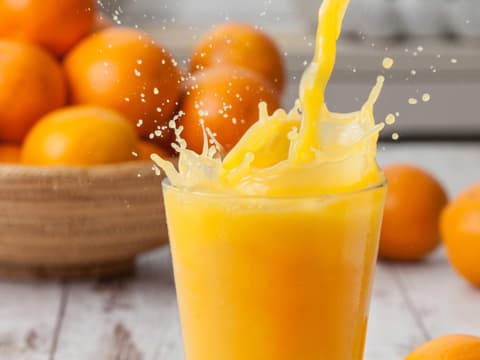 Glas Orangensaft