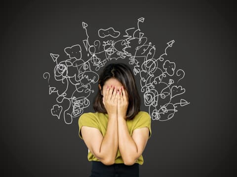 Overthinking ist ein zwanghaftes und übermäßiges Grübeln über Sorgen, Ängste und Probleme.