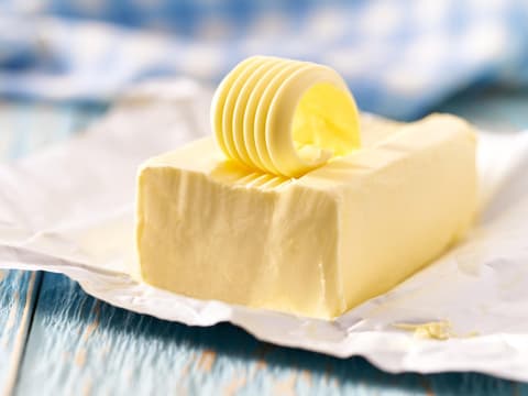 Ausgepacktes Butterstück
