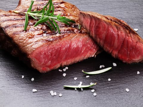 Rotes gebratenes Fleisch