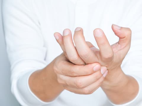 Die Heilbarkeit der Polyneuropathie ist abhängig von der Ursache.