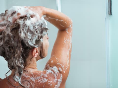 Die Liste der Inhaltsstoffe in Shampoos