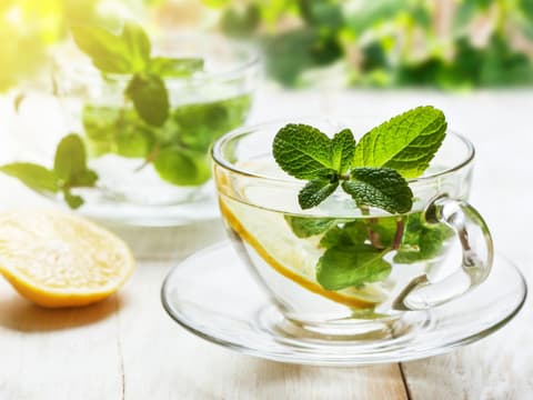 Rezept: Tee mit Zitrone und Minze