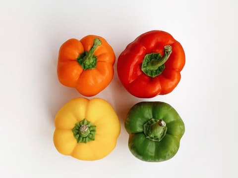4 bunte Paprikaschoten