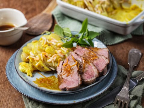 Orangenentenbrust-mit-Topinambur-Gratin