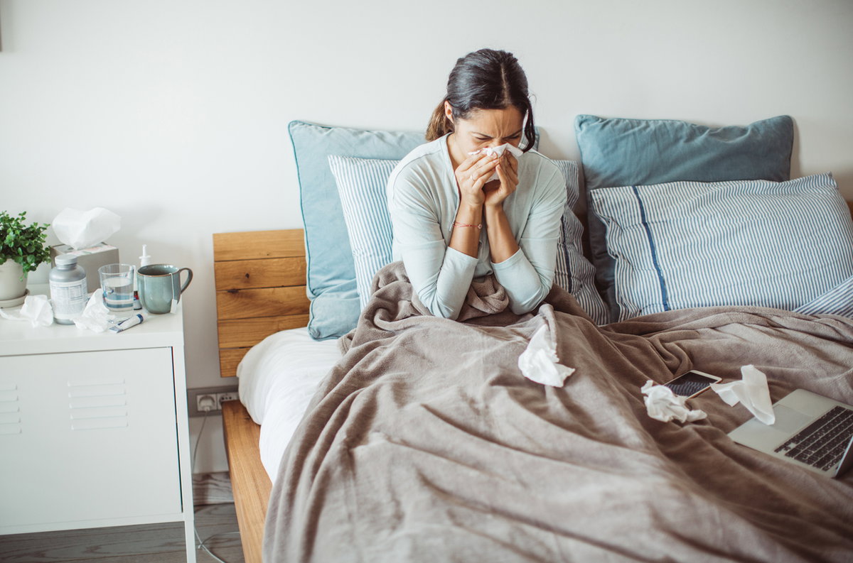 Grippe ohne Fieber: Ursachen und Symptome