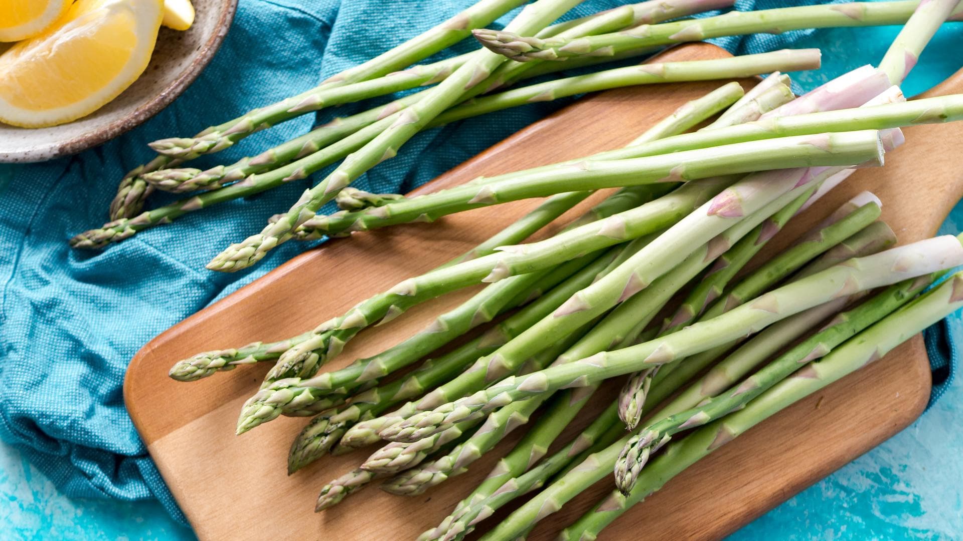 Spargel-Saison-2023-So-kaufen-Sie-nie-wieder-holzigen-Spargel