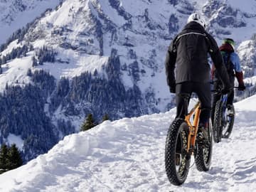 Radfahren im Schnee Radfahren im Schnee