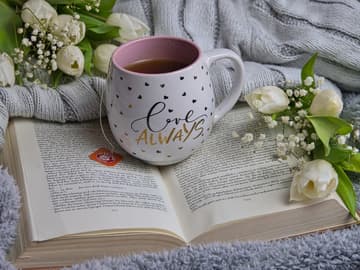 Buch und Tee Buch und Tee