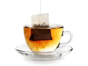 Schwarzer Tee im Glas Schwarzer Tee im Glas