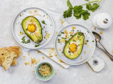 Avocado mit Ei Avocado mit Ei