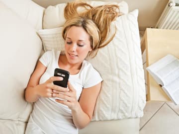 frau-handy-tippen_0.jpg
