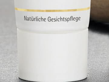Pflege von Dr. Hauschka Pflege von Dr. Hauschka