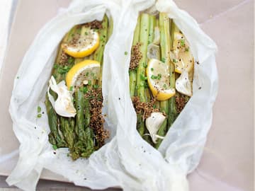 Überbackener grüner Spargel Überbackener grüner Spargel