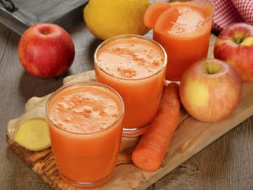 Smoothie mit Karotten, Ingwer und Äpfeln Smoothie