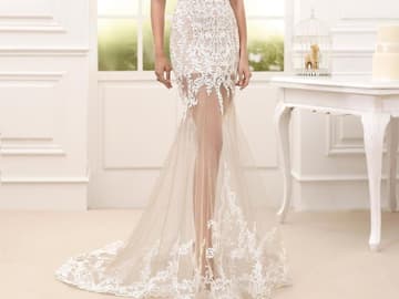 Braut mit Spitzenkleid Spitzenbrautkleid von Novia d'art