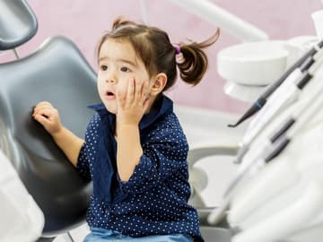 Tipps bei Zahnschmerzen von Babys und Kindern Tipps bei Zahnschmerzen von Babys und Kindern