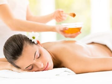 Entgiftung und Entschlackung durch Detox-Massage Entgiftung und Entschlackung durch Detox-Massage