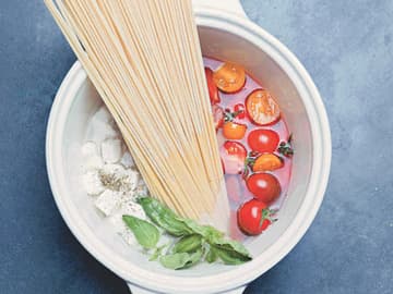 One Pot Pasta Tomate und Basilikum One Pot Pasta Tomate und Basilikum