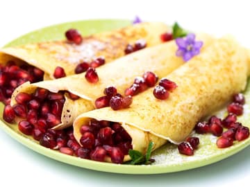 Honig-Crepes mit Granatapfel Honig-Crepes mit Granatapfel