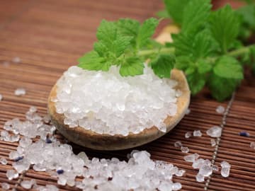 Badesalz mit Pfefferminze selber machen Badesalz mit Pfefferminze selber machen