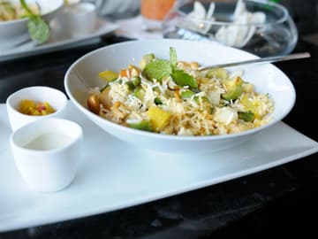Frischer Reissalat mit Gurke Frischer Reissalat mit Gurke