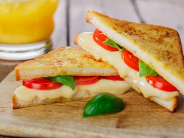 Gegrillte Sandwiches im Margherita Style