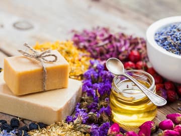 Grundrezept-fuer-beauty-oele Grundrezept für Beauty-Öle zum Selbermachen