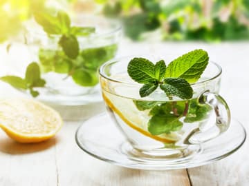 Zitrone-Minz Tee Rezept: Tee mit Zitrone und Minze