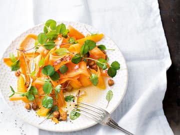 Möhren-Orangen-Salat Möhren-Orangen-Salat