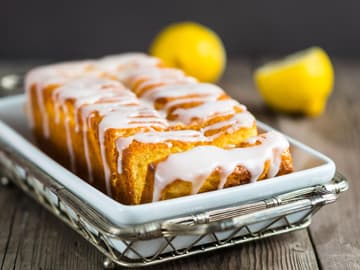 Limettenkuchen mit Chia-Samen und Mohn Limettenkuchen mit Chia-Samen und Mohn
