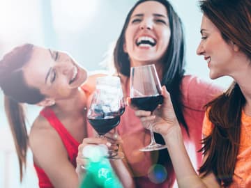 gesundes-sommergetraenk-rotwein