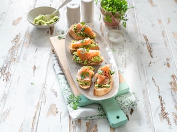Crostini_Avocado_Lachs Crostini Avocado Lachs