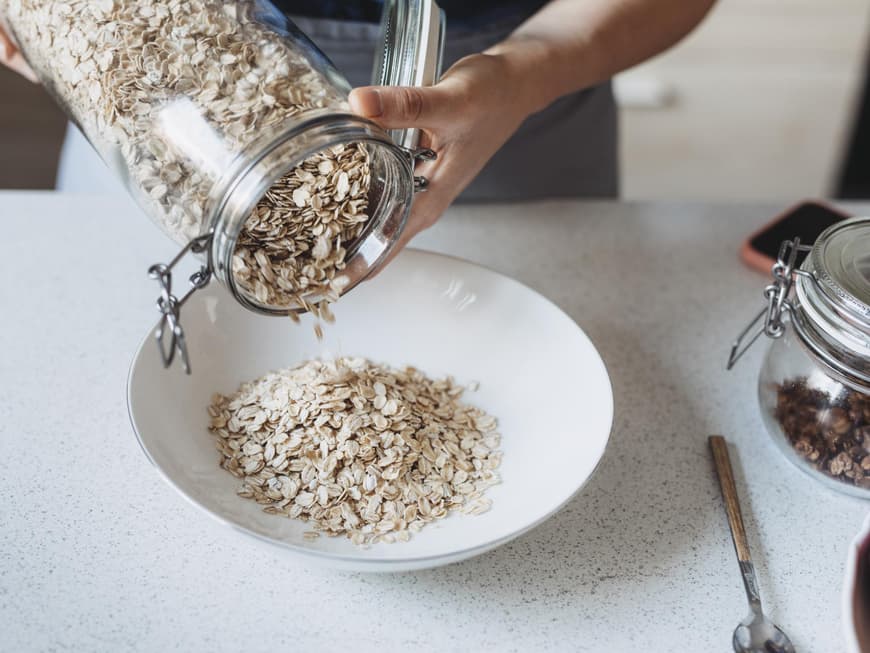 Haferflocken mit Wasser: Kalorien, Geschmack, Rezept