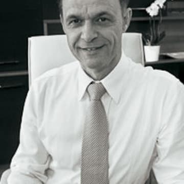 Dr. Thomas Fischer Dr. Thomas Fischer