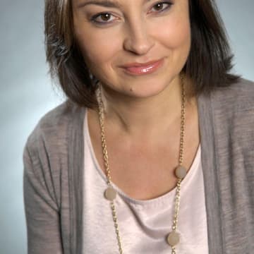 Dr. Yuliya Zielinski Dr. Yuliya Zielinski