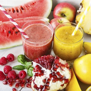 Smoothie mit Obst Smoothie mit Beeren